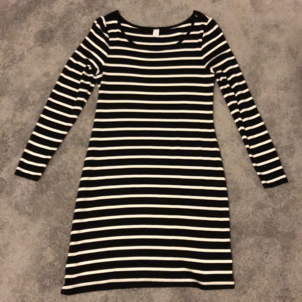 Old navy black and white striped dress..